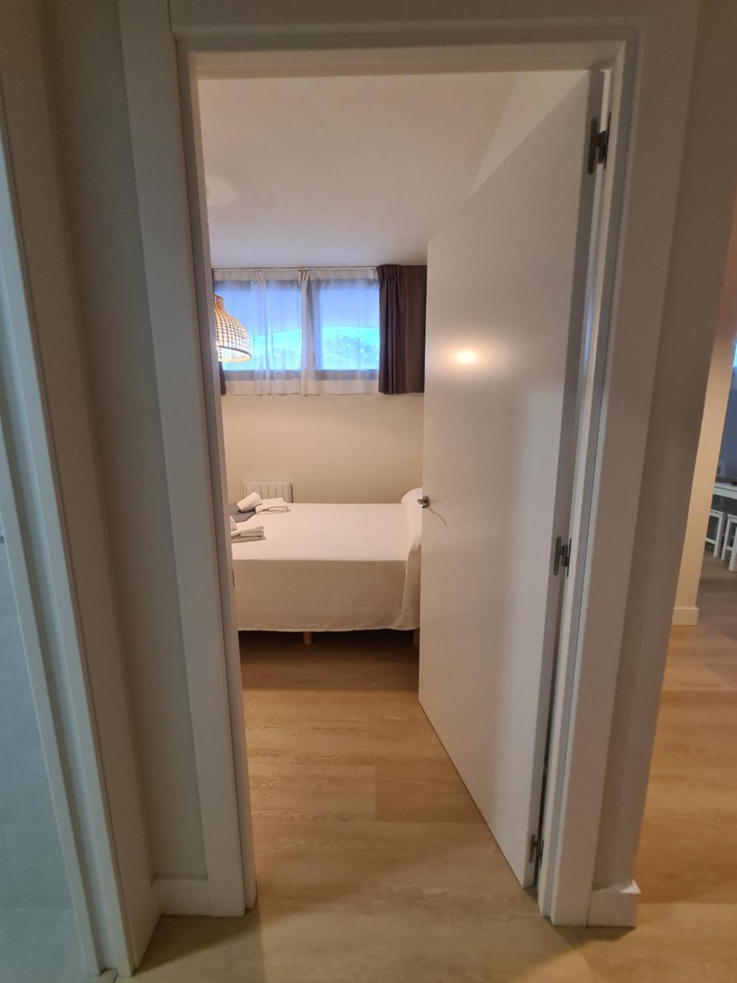 Apartamentos Costa Meron Сан Висенте де ла Баркера Екстериор снимка